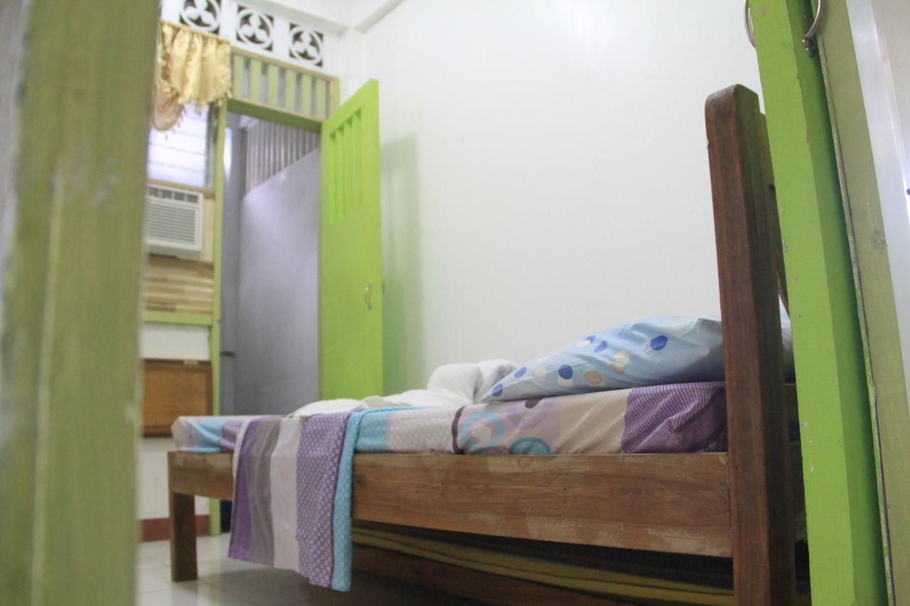 Casaoro Homestay Puerto Princesa Esterno foto