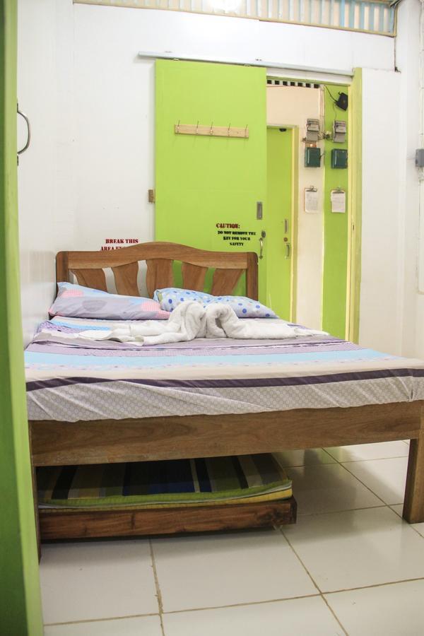 Casaoro Homestay Puerto Princesa Esterno foto